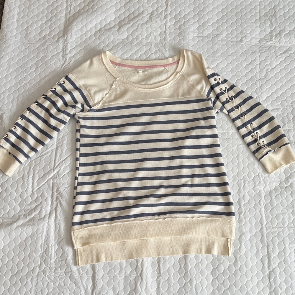 Women’s striped Cream & Navy Long Sleeve Light Weight Sweat Shirt